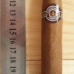 Montecristo Petit No 2 Cigar – 1 Single Cigar